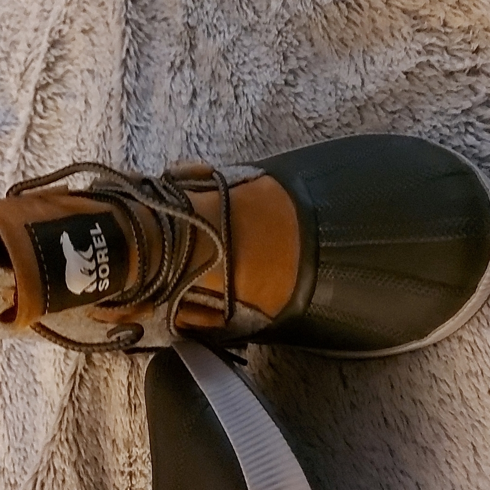 Sorel booties - Picture 4 of 8